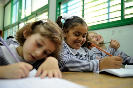 ظاهرة حرمان البنات من التعليم في الوطن العربي وكيف يمكننا علاجها؟